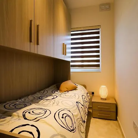 Belair Flats 3 Bedrooms In St Julians 公寓 *