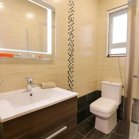 Belair Flats 3 Bedrooms In St Julians *